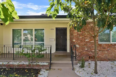 456 Hollywood Ave, Tracy, CA 95376 - Photo 4