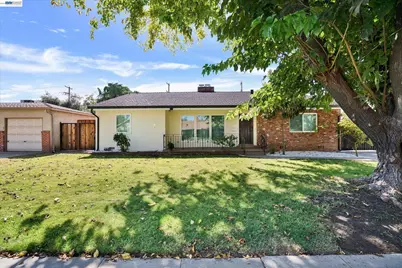 456 Hollywood Ave, Tracy, CA 95376 - Photo 2