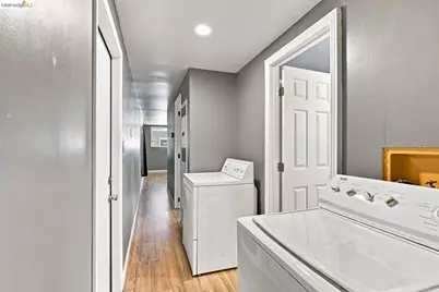 3100 Federalist Ln #60, Sacramento, CA 95827 - Photo 6