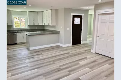 510 Cordelia St, Suisun City, CA 94585 - Photo 2