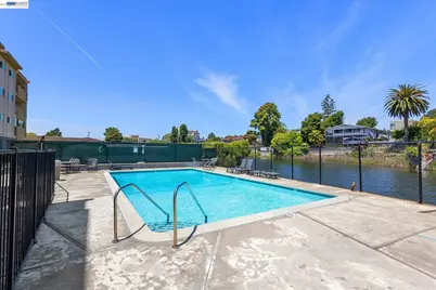 2137 Otis Dr #305, Alameda, CA 94501 - Photo 24
