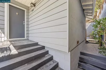 1016 Norwood Ave, Oakland, CA 94610 - Photo 4