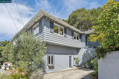 1016 Norwood Ave, Oakland, CA 94610 - Photo 2