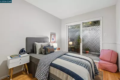 1016 Norwood Ave, Oakland, CA 94610 - Photo 44
