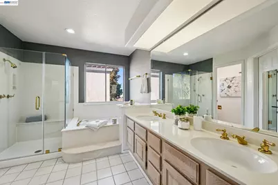 169 Diapian Bay, Alameda, CA 94502 - Photo 32