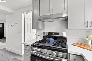 890 Bissell Ct, Richmond, CA 94801 - Photo 8