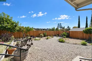 71 Gilrix Dr, Martinez, CA 94553 - Photo 34