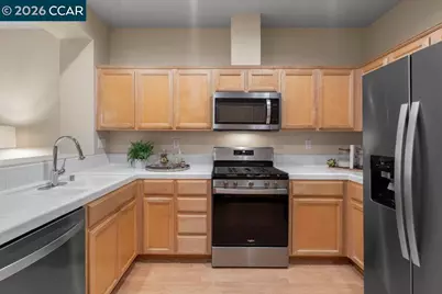 10780 Ruthven Ln, Dublin, CA 94568 - Photo 14