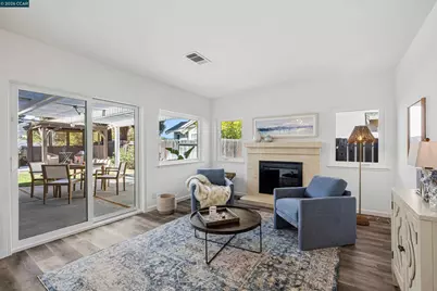9953 Mangos Dr, San Ramon, CA 94583 - Photo 10