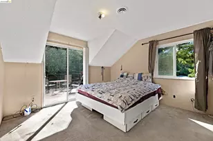 6501 Oakwood Dr, Oakland, CA 94611 - Photo 12