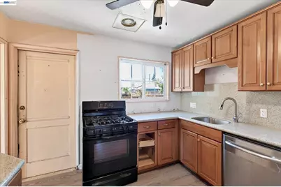 3470 Pestana Way, Livermore, CA 94550 - Photo 10