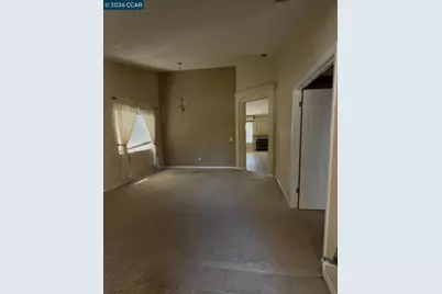 526 Woodcrest Dr, Vacaville, CA 95688 - Photo 4
