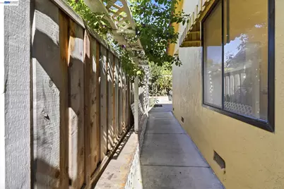 3253 Santa Isabella Ct, Union City, CA 94587 - Photo 34
