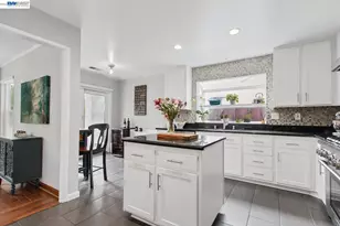 28089 Thorup Ln, Hayward, CA 94542 - Photo 10