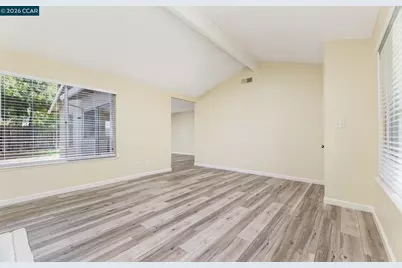 7661 Telfer Way, Sacramento, CA 95823 - Photo 12