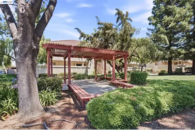 1167 Saint Matthew Pl #102, Concord, CA 94518 - Photo 16