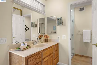 225 Preston Ct, Fremont, CA 94536 - Photo 14