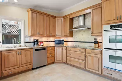 225 Preston Ct, Fremont, CA 94536 - Photo 10