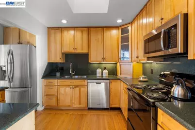 84 Grandview Pl, Walnut Creek, CA 94595 - Photo 22