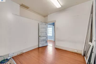 2711 13th Ave, Oakland, CA 94606 - Photo 16