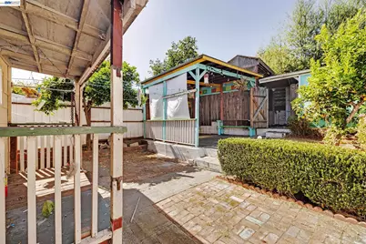 2711 13th Ave, Oakland, CA 94606 - Photo 28