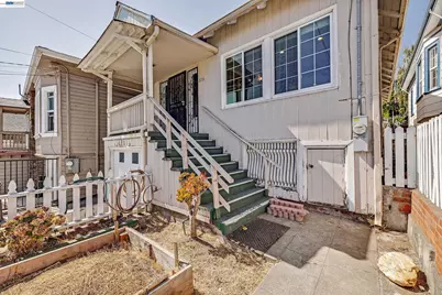 2711 13th Ave, Oakland, CA 94606 - Photo 2
