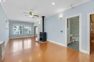 2711 13th Ave, Oakland, CA 94606 - Photo 8