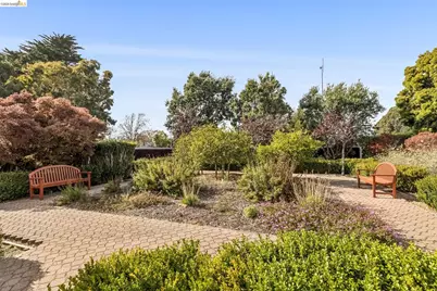 11 Bayside Ct, Richmond, CA 94804 - Photo 42