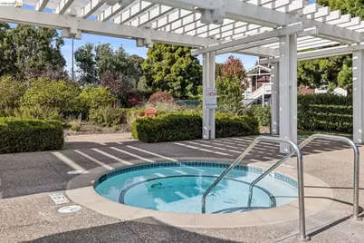 11 Bayside Ct, Richmond, CA 94804 - Photo 44