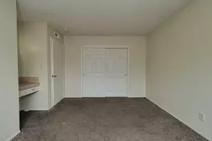 211 Kingston Ln, Modesto, CA 95354 - Photo 14