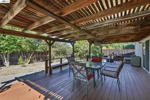 643 Sutton Ct, Walnut Creek, CA 94598 - Photo 30