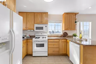 274 Thrift St, San Francisco, CA 94112 - Photo 8