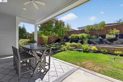 1609 Zinfandel Dr, Brentwood, CA 94513 - Photo 28