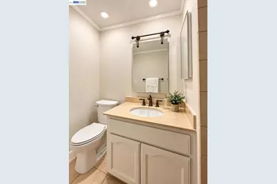 18734 Mt Lassen Drive, Castro Valley, CA 94552 - Photo 20