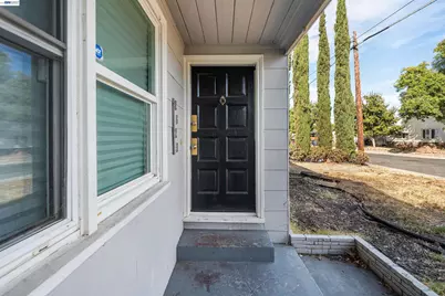 2623 Ensenada Way, Sacramento, CA 95815 - Photo 40