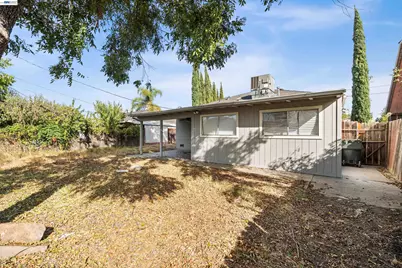 2623 Ensenada Way, Sacramento, CA 95815 - Photo 36