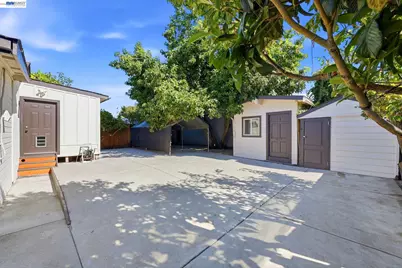 22730 Souza Ct, Hayward, CA 94541 - Photo 14