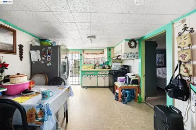 209 Dabner St, San Leandro, CA 94577 - Photo 2