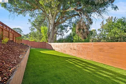 2500 Lancaster Ct, Hayward, CA 94542 - Photo 70