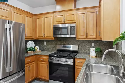 3240 Maguire Way #401, Dublin, CA 94568 - Photo 18