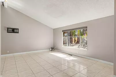 808 Gloucester St, Antioch, CA 94509 - Photo 12