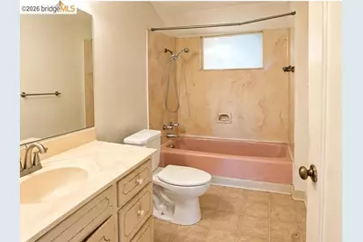 6001 Holway St, Oakland, CA 94621 - Photo 34