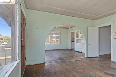 6001 Holway St, Oakland, CA 94621 - Photo 12