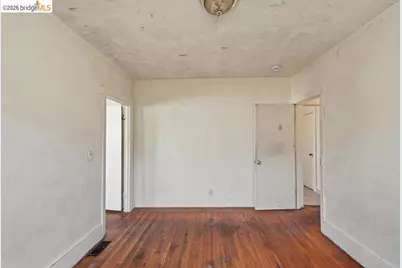 6001 Holway St, Oakland, CA 94621 - Photo 26