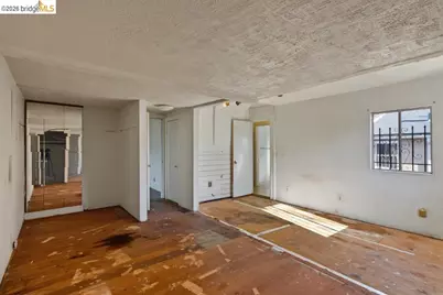 6001 Holway St, Oakland, CA 94621 - Photo 28