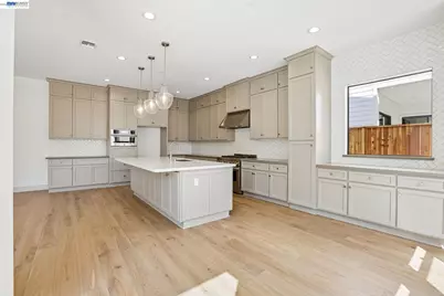 2302 Sanderling Ave, Marina, CA 93933 - Photo 6