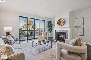 27 Courageous Ct, Alameda, CA 94501 - Photo 2