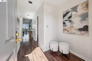 27 Courageous Ct, Alameda, CA 94501 - Photo 10