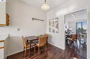 27 Courageous Ct, Alameda, CA 94501 - Photo 14
