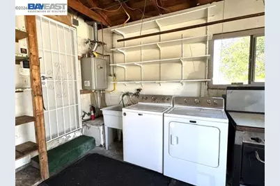 3740 Roundhill Dr, Pittsburg, CA 94565 - Photo 36